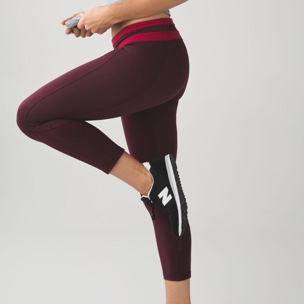 Lululemon Low-Rise Cropped Leggings